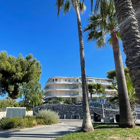 Luxury With Amazing Sea View At Cap D'antibes Antibes